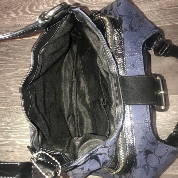 Coach Shoulder Bag - Picture 5 of 8